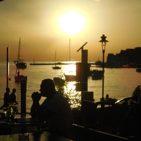 Steinhaus Mit Terrasse Apartment Rovinj Bagian luar foto