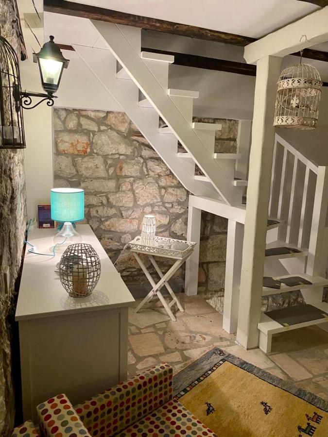 Steinhaus Mit Terrasse Apartment Rovinj Bagian luar foto