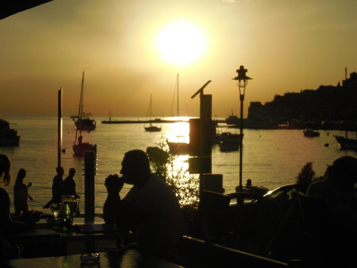 Steinhaus Mit Terrasse Apartment Rovinj Bagian luar foto
